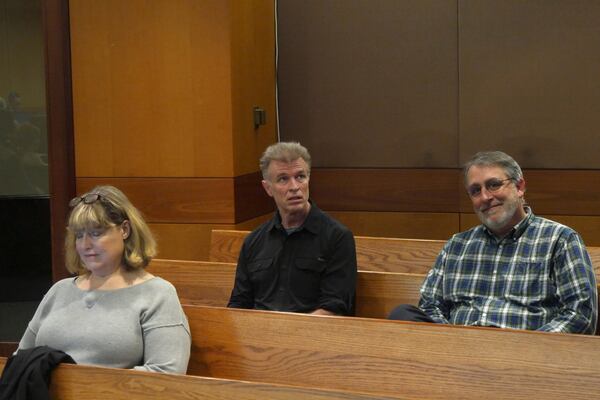 AJC reporters Bill Torpy and Bill Rankin (right) during the Tex McIver murder trial at the Fulton County Courthouse on Wednesday, April 11, 2018. (Hyosub Shin/AJC)
