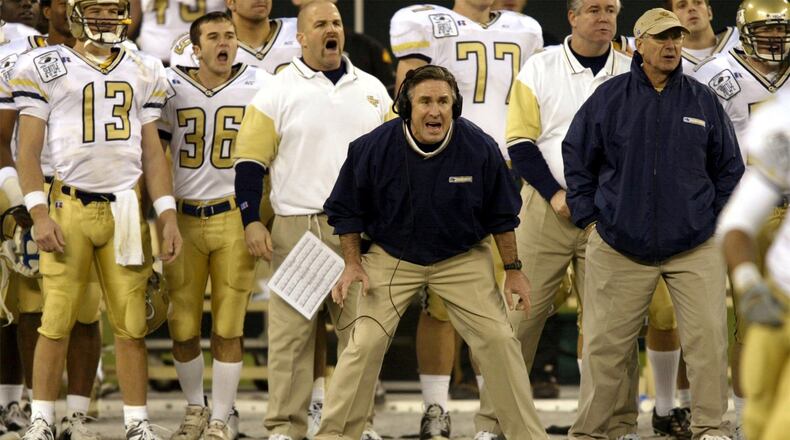 Mac McWhorter (center) was offensive line coach for Georgia Tech from 2000-01, overseeing Brent Key. He was also a coach at UGA from 1991-95, where he recruited Kirby Smart out of high school. (Jim Bates/The Seattle Times)