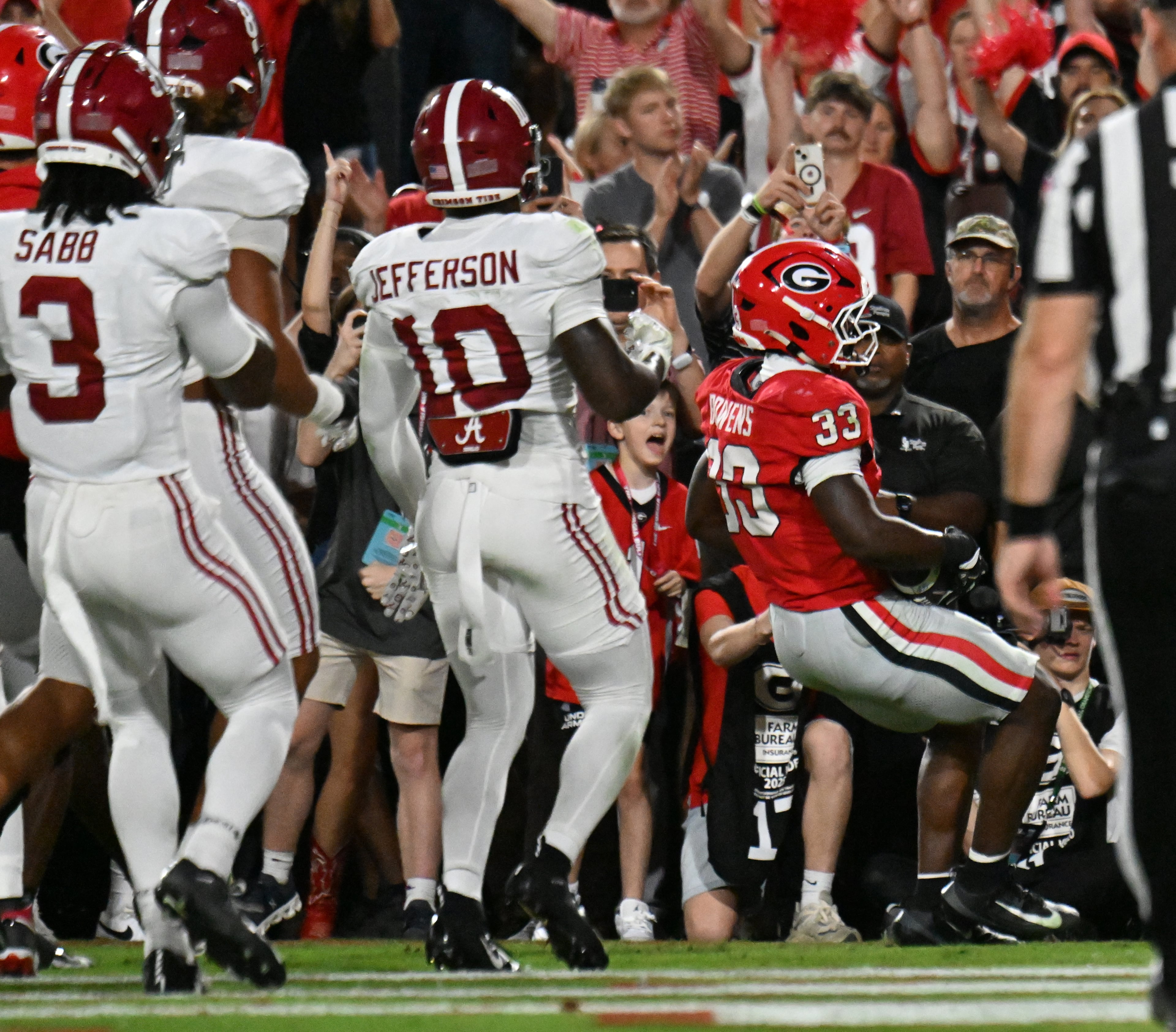 Georgia running back Chauncey Bowens (33) scores a touchdown during the first half in an NCAA football game at Sanford Stadium, Saturday, September 27, 2025, in Athens. (Hyosub Shin / AJC)
