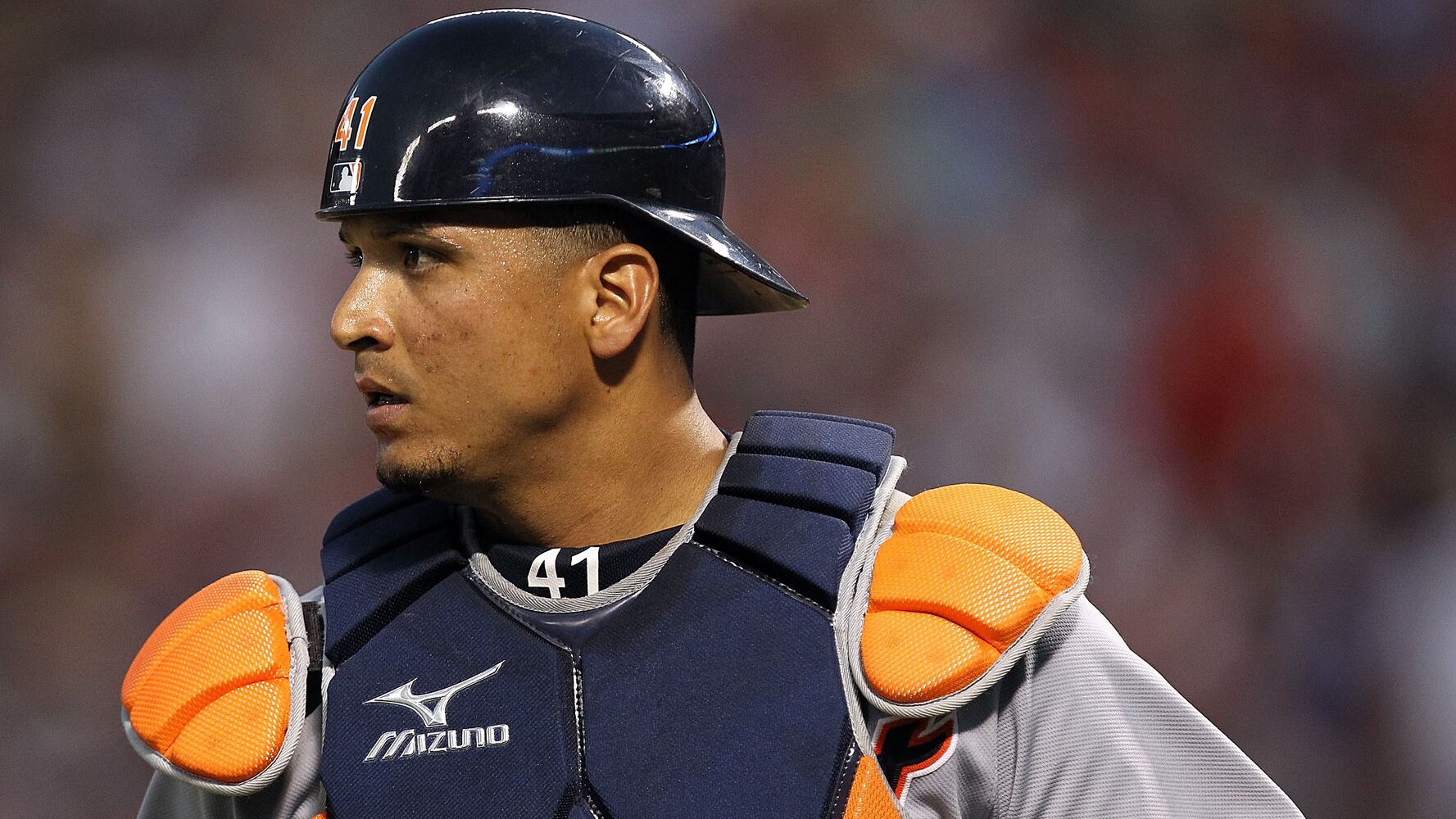 5 awkward bobblehead giveaways