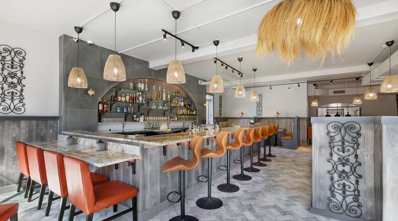 The interior of Serenidad.