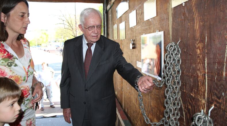 Former President Jimmy Carter visits the Coalition of Immokalee Workers’ Modern Day Slavery Museum at Emory University. The Modern Day Slavery Museum highlights numerous contemporary cases of forced labor on U.S. commodity farms. (Laura Emiko Soltis/Courtesy of the Coalition of Immokalee Workers)