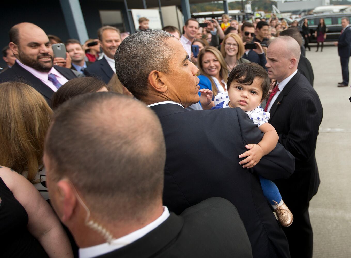 PHOTOS: President Obama visits Roseburg and Seattle
