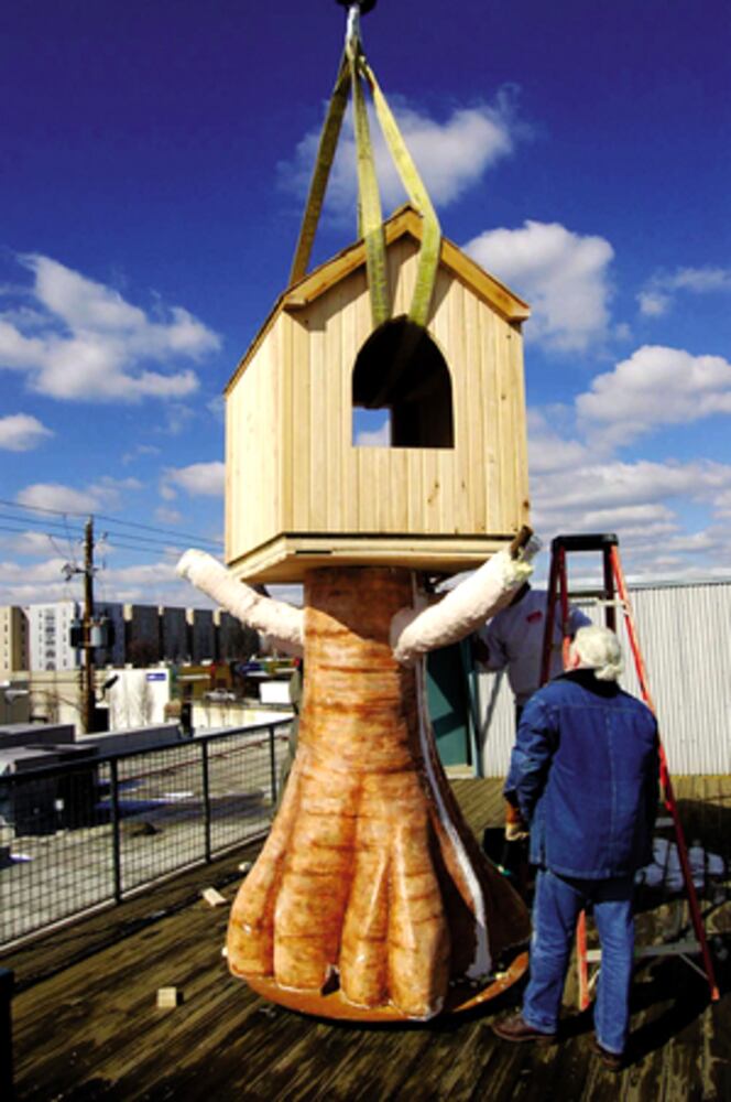 Treehouse as sculpture in northwest Atlanta