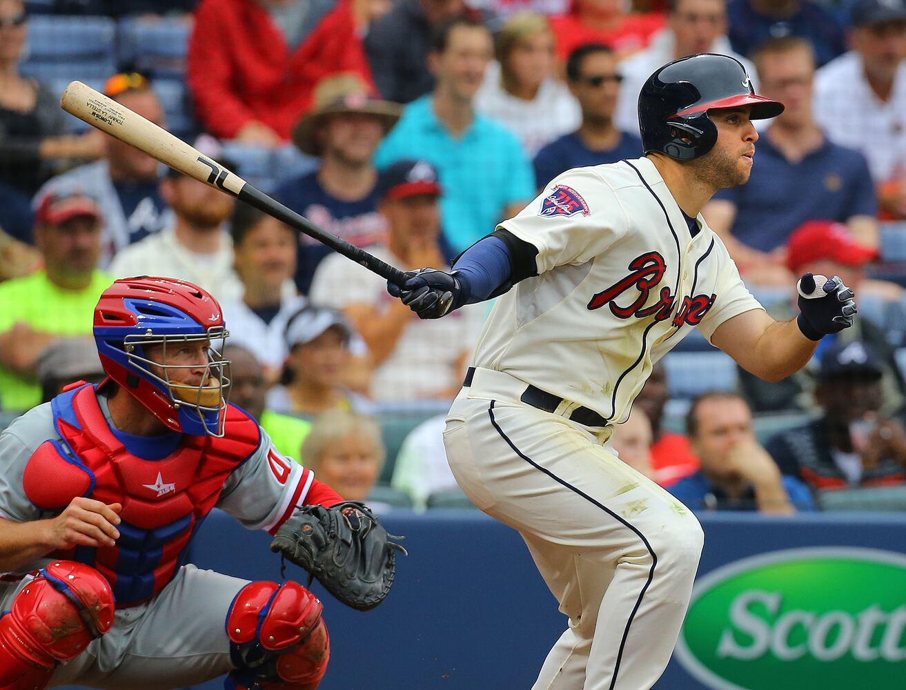 Braves lead 6-1 at rain delay