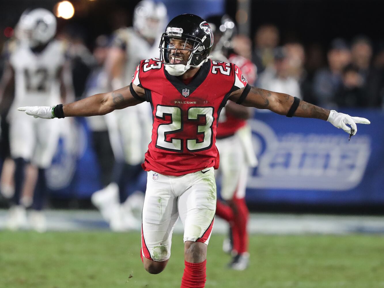 Photos: Falcons tackle the Rams in NFL playoffs