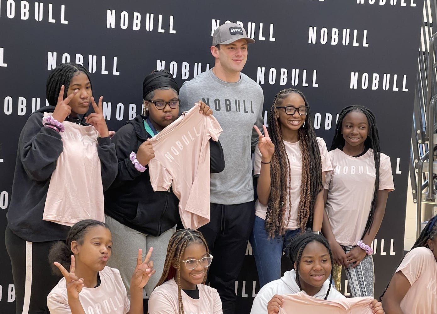 Brock Bowers gives back