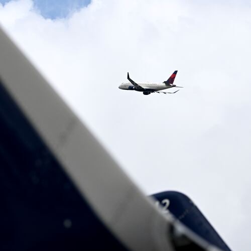 A Delta flight had to turn around and return to Atlanta on Saturday after fumes were reported in the flight deck, officials say. (Hyosub Shin/AJC)