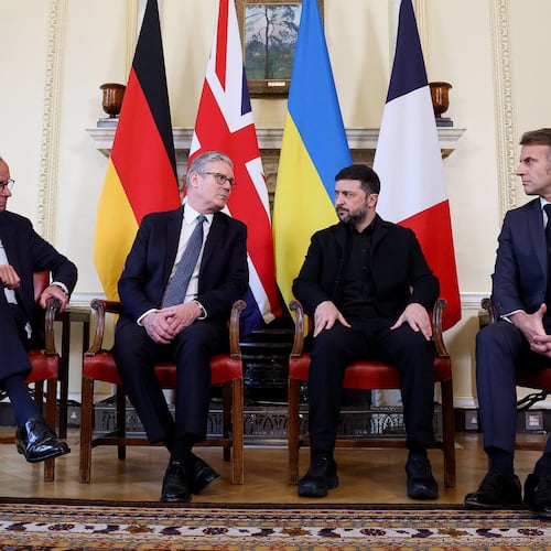 From left, German Chancellor Friedrich Merz, British Prime Minister Keir Starmer, Ukrainian President Volodymyr Zelenskyy and French President Emmanuel Macron meet at 10 Downing Street, in London, Monday, Dec. 8, 2025. (Toby Melville/Pool Photo via AP)