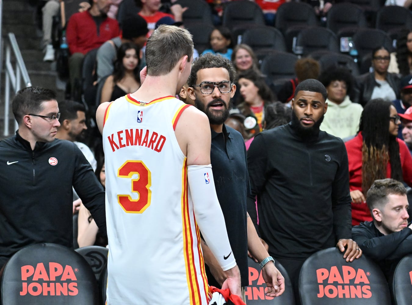 Pelicans vs Hawks game