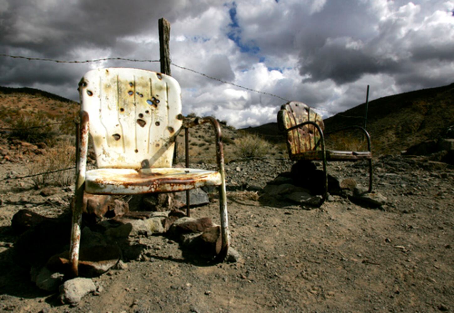 Search for bodies at Manson ranch