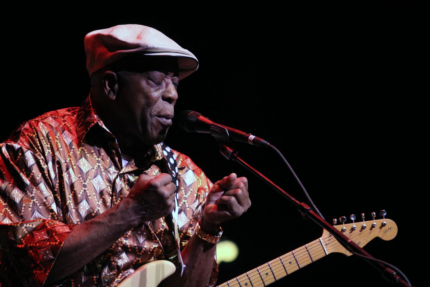 Buddy Guy, Jonny Lang perform in Cobb