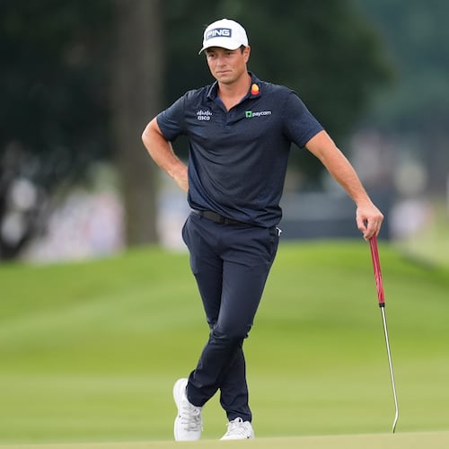 Viktor Hovland, of Norway, waits to putt on the first green during the third round of the PGA Tour Championship golf tournament, Saturday, Aug 29, 2026, in Atlanta.(AP Photo/Mike Stewart)