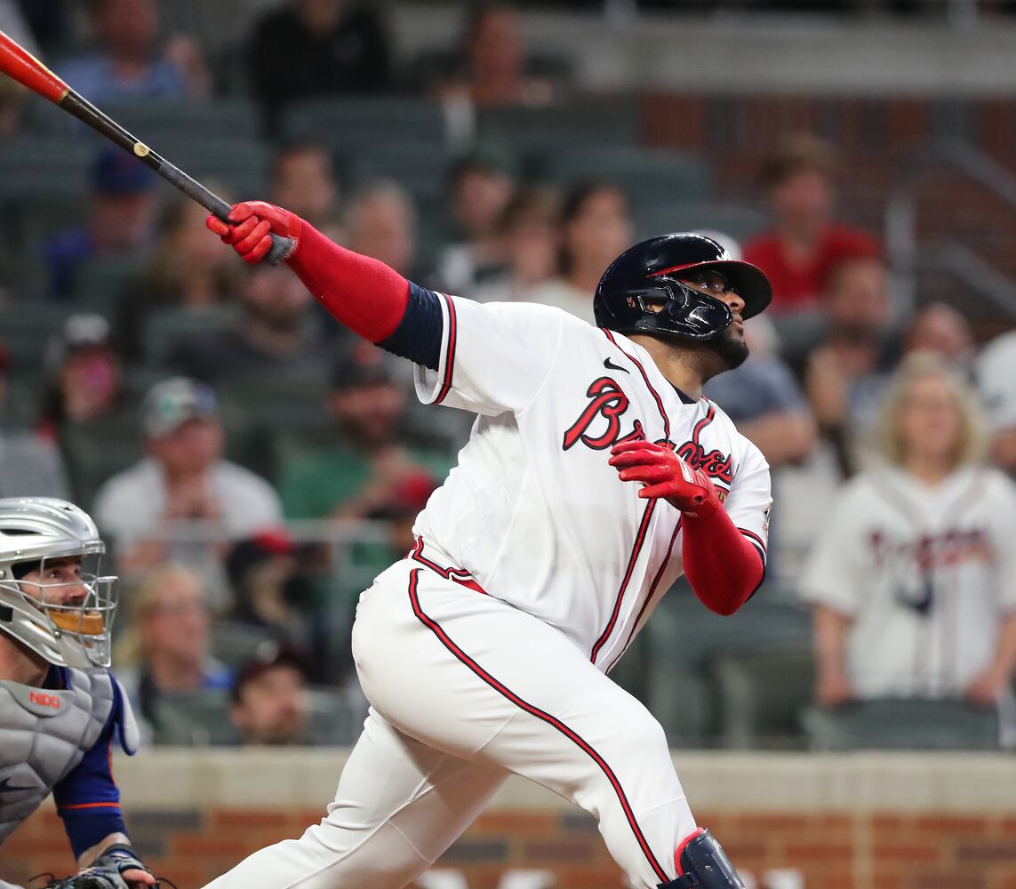 BRAVES PHOTO