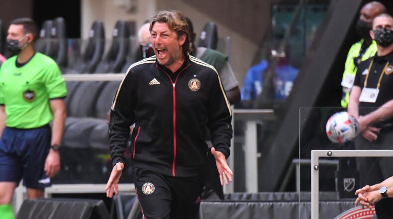 Atlanta United head coach Gabriel Heinze shouts instructions during the second half Saturday, May 29, 2021, at Mercedes-Benz Stadium in Atlanta. The game ended a 2-2 draw. (Hyosub Shin / Hyosub.Shin@ajc.com)
