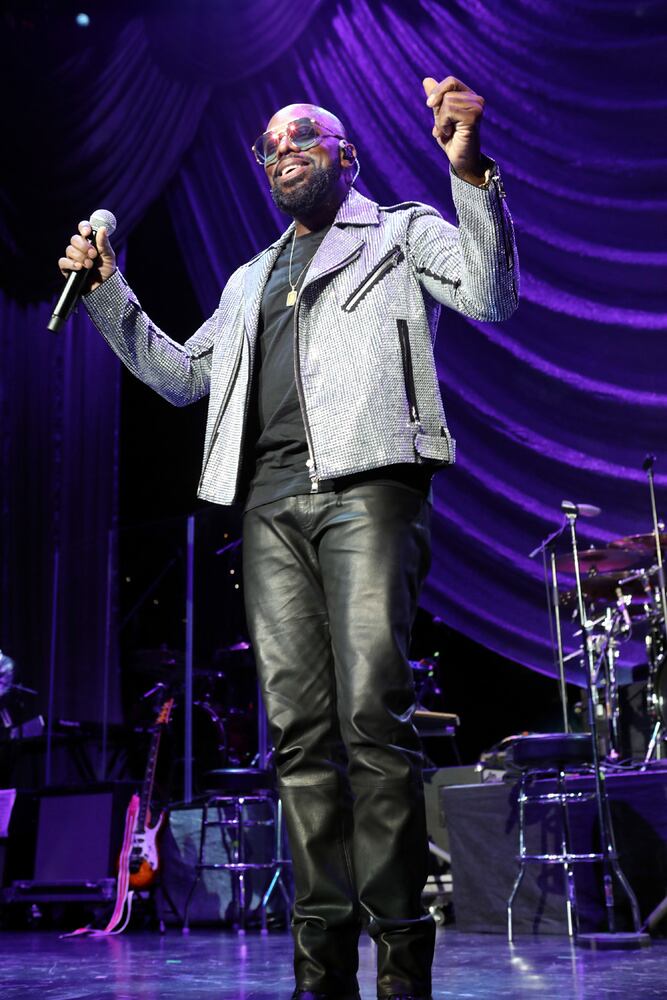 Maxwell brought his "The Night Tour," featuring Joe and Anthony Hamilton to sold-out State Farm Arena on Saturday, March 19, 2022.  
