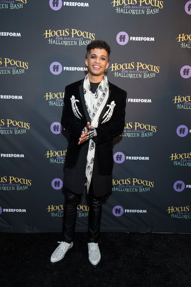 Photos: ‘Hocus Pocus 25th Anniversary Reunion Bash’