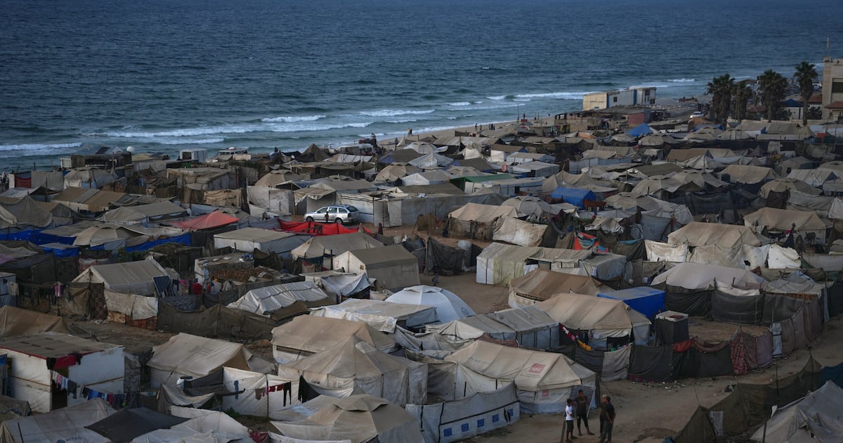 وتقول إسرائيل إن الرفات الأخير الذي أعادته حماس من غزة ليس رهائن