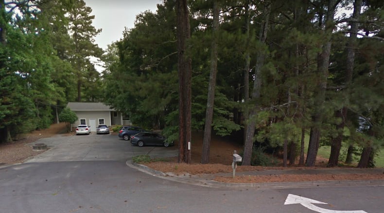 Following a recent public hearing Suwanee approved a rezoning request for 897 Eva Kennedy Road to allow for the use of existing parking for clients and employees. (Google Maps)
