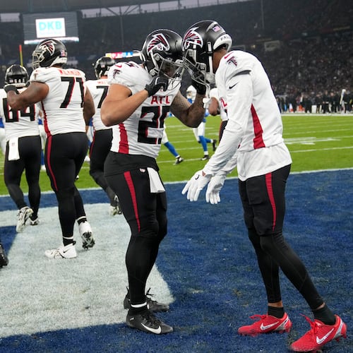 More than 6 million viewers watched on NFL Network as Tyler Allgeier (center), Darnell Mooney (right) and the Atlanta Falcons took on the Indianapolis Colts on Sunday, Nov. 9, 2025, in Berlin. (Ebrahim Noorozi/AP)