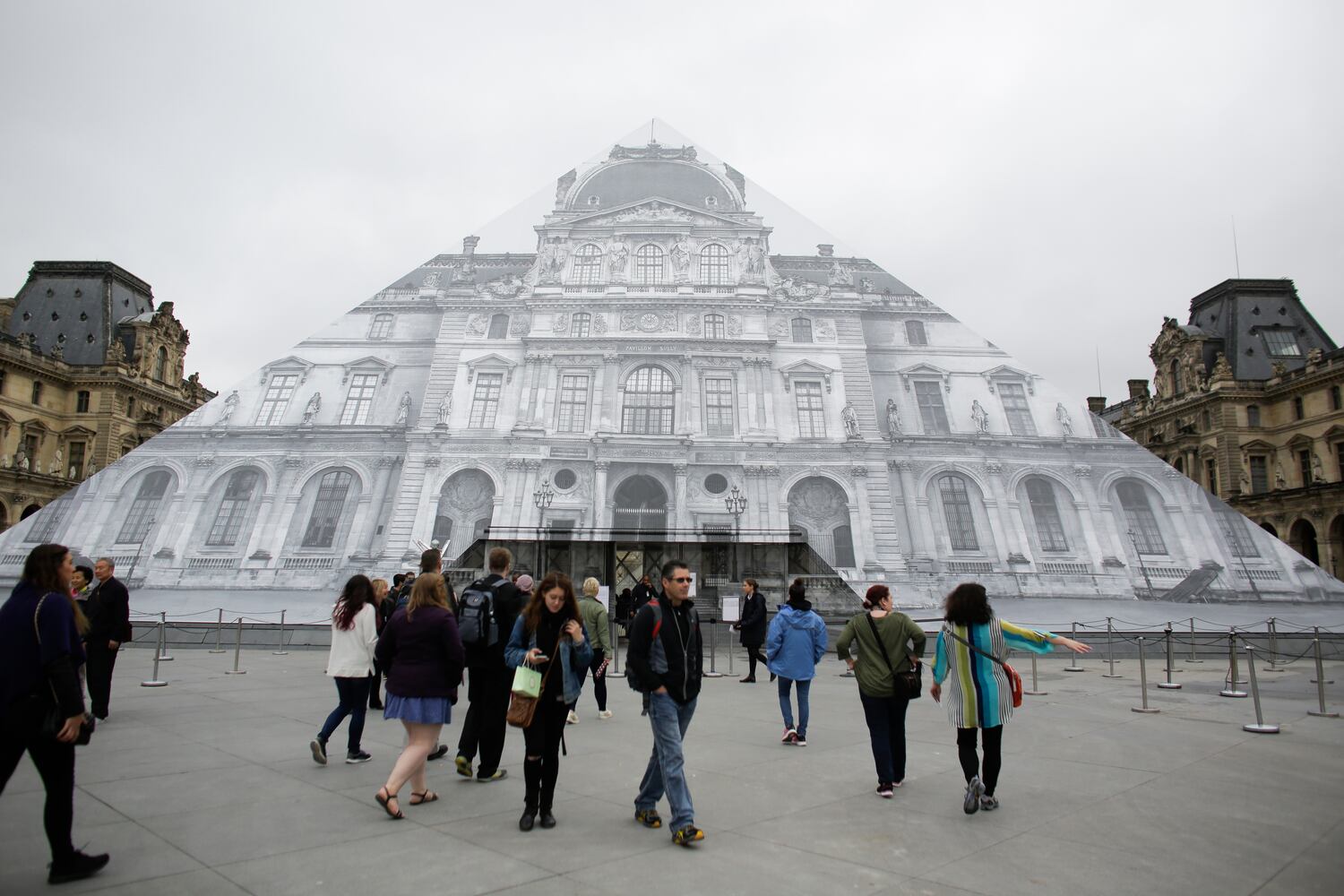 Heavy rains flood Paris