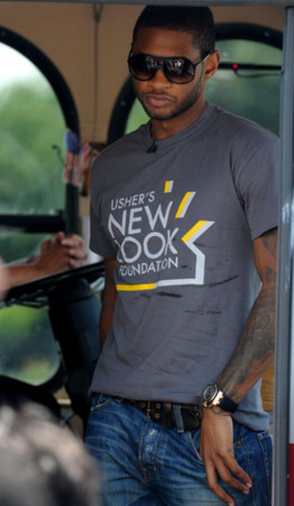 Usher/Ford teach auto safety for teens