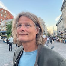 Mike Esterl staff image