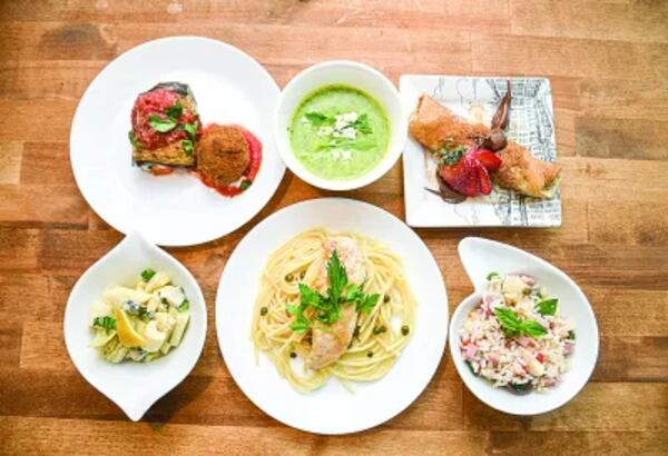 Come hungry to Chow Club.