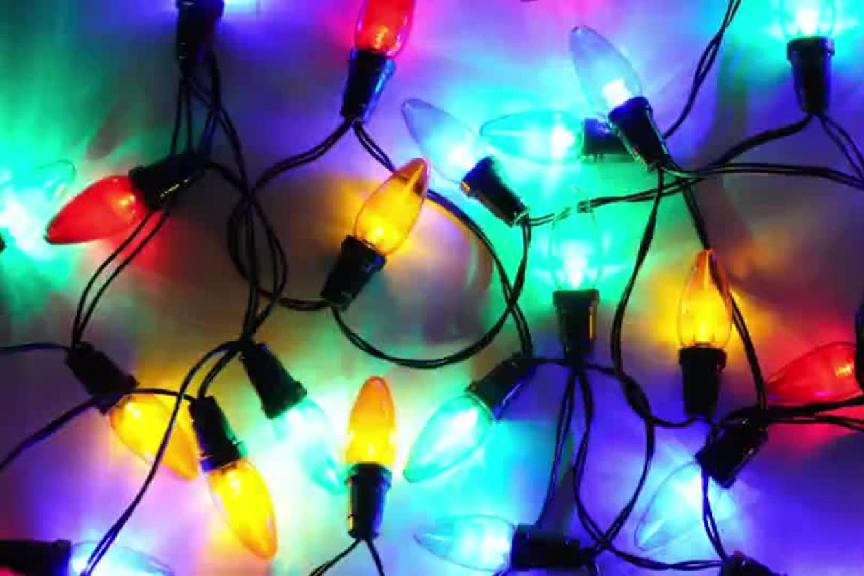 5 facts about holiday light displays