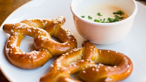 Soft pretzels and cheese dip at Hobnob / Photo by Henri Hollis