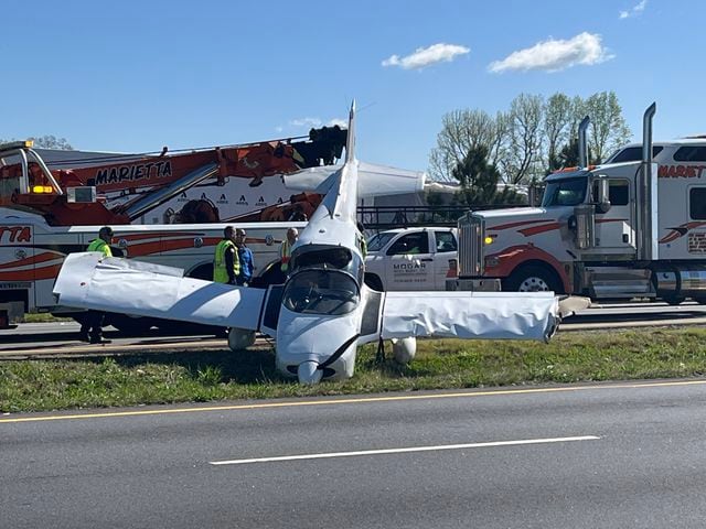 Plane crash-lands on Cobb Parkway
