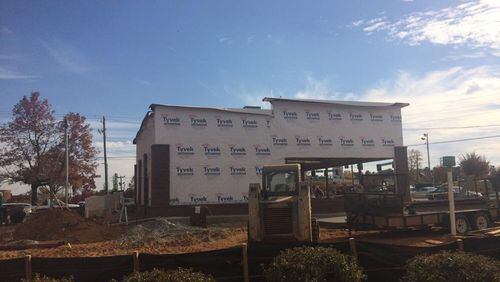 The soon-to-open Verizon store on Holcomb Bridge Road is positioned in a high-traffic location.