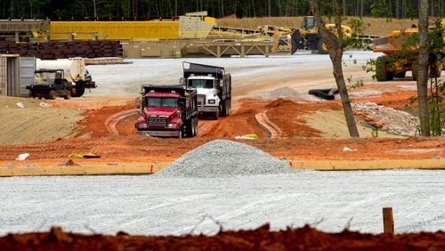 Construction of the recycling plant across the street from the Decatur subdivision Windsor Downs continues Friday, July 24, 2020. STEVE SCHAEFER FOR THE ATLANTA JOURNAL-CONSTITUTION