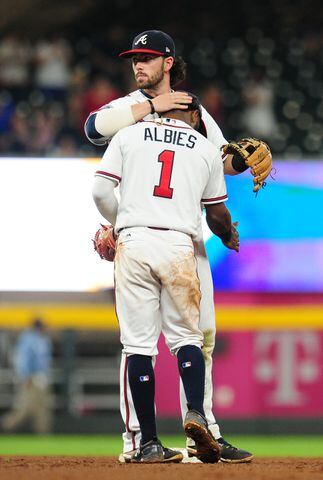 Photos: Kurt Suzuki slugs two homers in Braves’ win