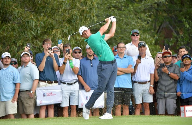Photos: Woods’ comeback capped with Tour Championship win