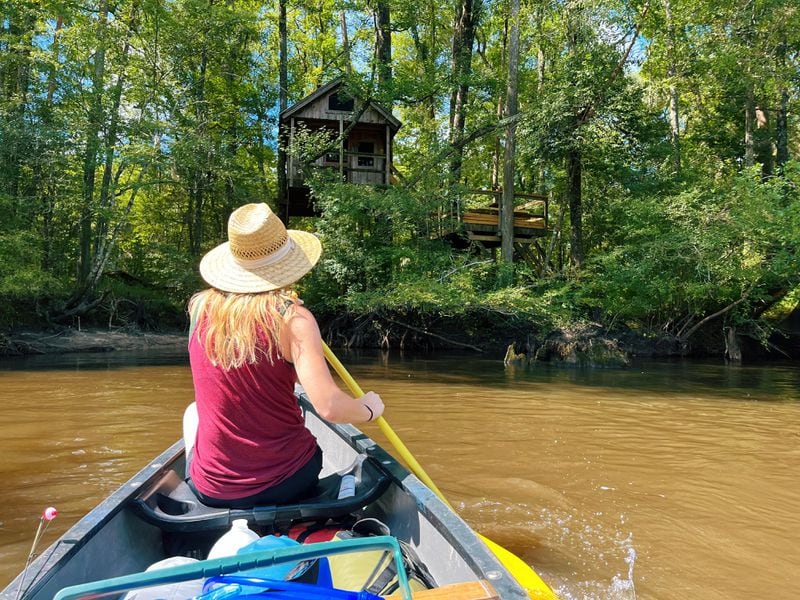 Go off-the-grid with a treehouse excursion on the Edisto River in South Carolina provided by Carolina Heritage Outfitters.
Courtesy of Eliot Bronson