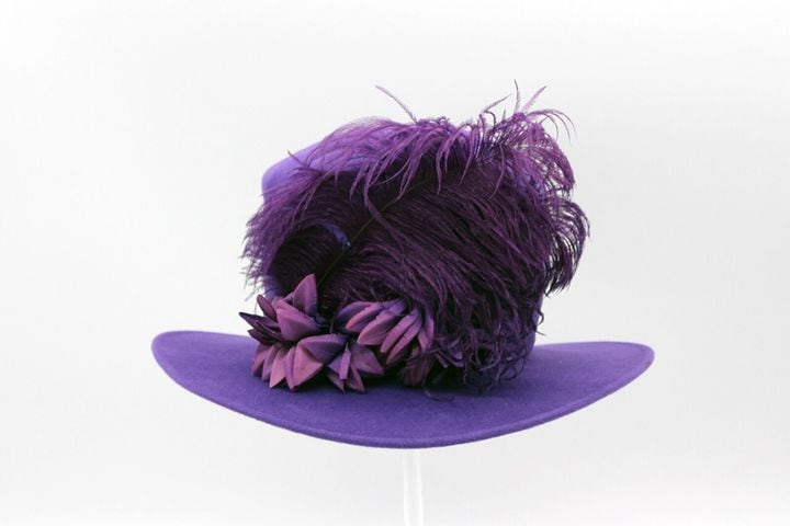 Hat auction