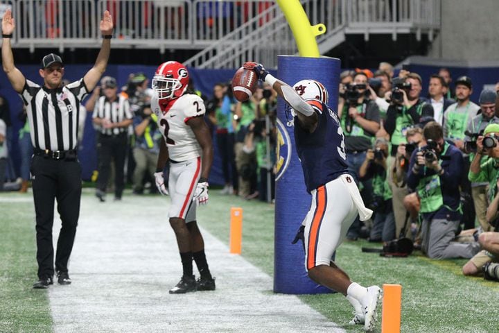 Photos: Georgia battles Auburn in the SEC Championship Game