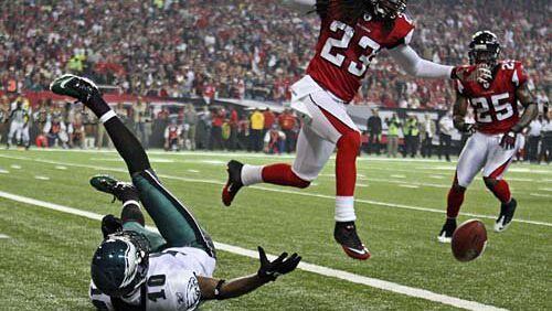 Dunta Robinson laid a vicious hit on DeSean Jackson back on Oct. 17, 2010. Both players were knocked out of the game.