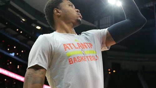 102715 ATLANTA: -- Hawks guard Kent Bazemore, who will start tonight, warms up for the first regular season basketball game "home opener" against the Pistons on Tuesday, Oct. 27, 2015, in Atlanta. Curtis Compton / ccompton@ajc.com