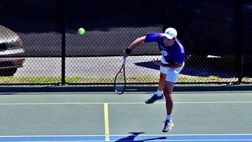 Lakeside's Julian Santucci won his No. 1 singles match to help the Vikings sweep Thomas County Central in the first round.