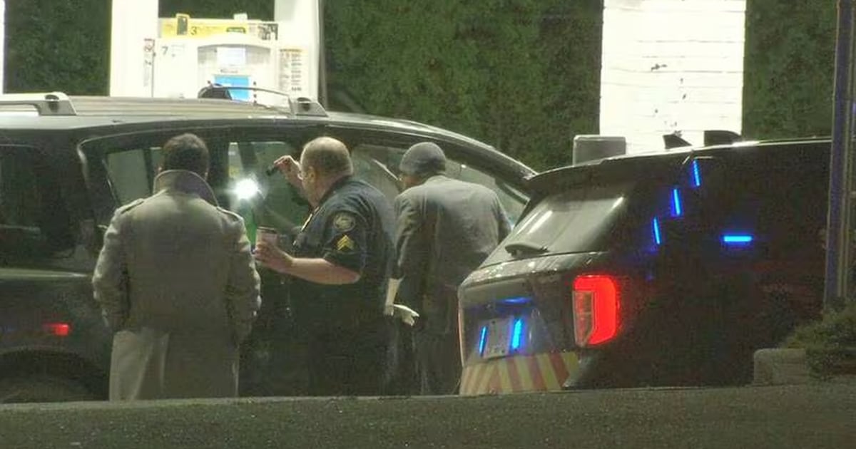 Woman found shot to death inside SUV at SW Atlanta gas station