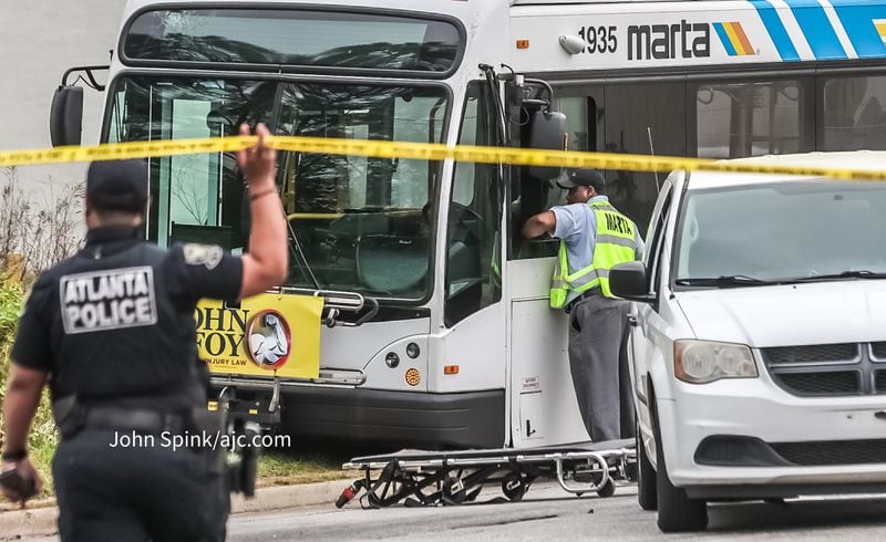 A 20-year MARTA bus driver suffered a medical emergency Tuesday morning and died, officials said.