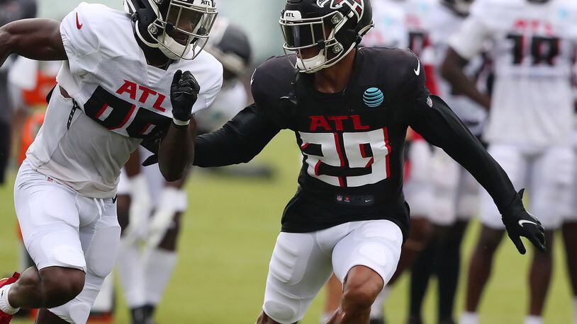 Falcons cornerback Chris Williamson (29) defends against wide receiver Frank Darby during the first day in pads at training camp Tuesday, Aug. 3, 2021, in Flowery Branch. (Curtis Compton / Curtis.Compton@ajc.com)