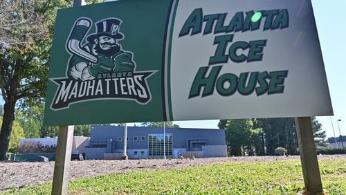 The Atlanta MadHatters, a youth hockey club that is part of the U.S. Premier Hockey League, play at the Atlanta Ice House in Marietta.  The league is competitive and the teens are often being scouted for college play.  (PHOTO by Hyosub Shin / Hyosub.Shin@ajc.com)