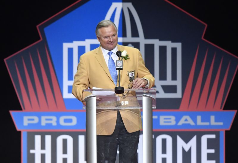 Former NFL player Morten Andersen delivers his speech during an induction ceremony at the Pro Football Hall of Fame, Saturday, Aug. 5, 2017, in Canton, Ohio. (AP Photo/David Richard)
