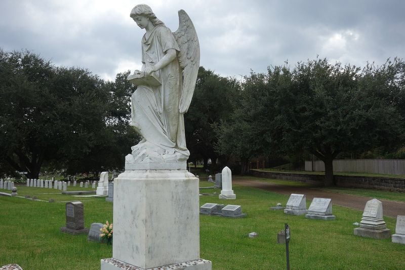 The Turning Angel is the name of a monument at the Natchez City Cemetery and also the name of a book Iles wrote in 2005. Contributed by Wesley K.H. Teo