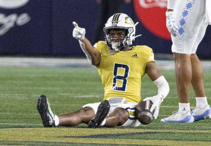 Georgia Tech Yellow Jackets wide receiver Malik Rutherford (8) indicates a first down during the first quarter.  (Bob Andres for the Atlanta Journal Constitution)