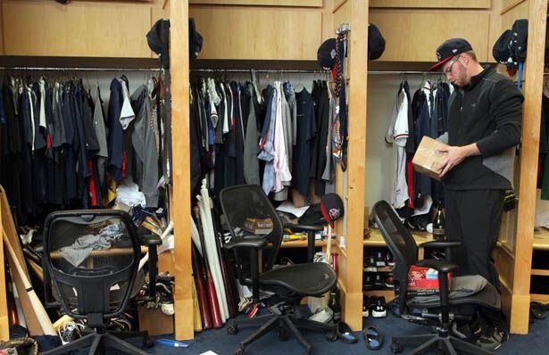 Chipper Jones, other players pack up belongings
