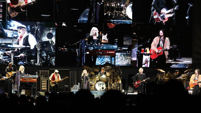 Fleetwood Mac at State Farm Arena opening March 3, 2019 with "The Chain."